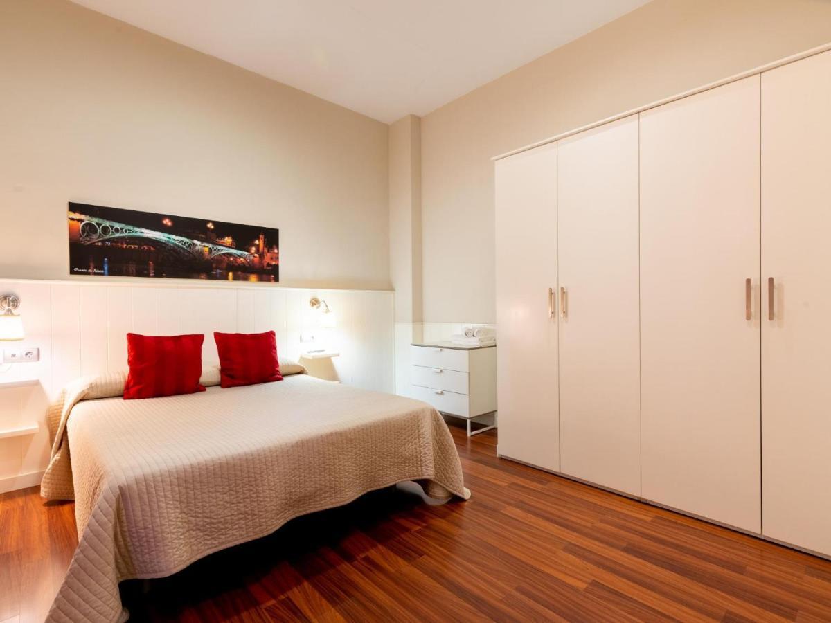 세비야 Holi-Rent Lumbreras 아파트 외부 사진