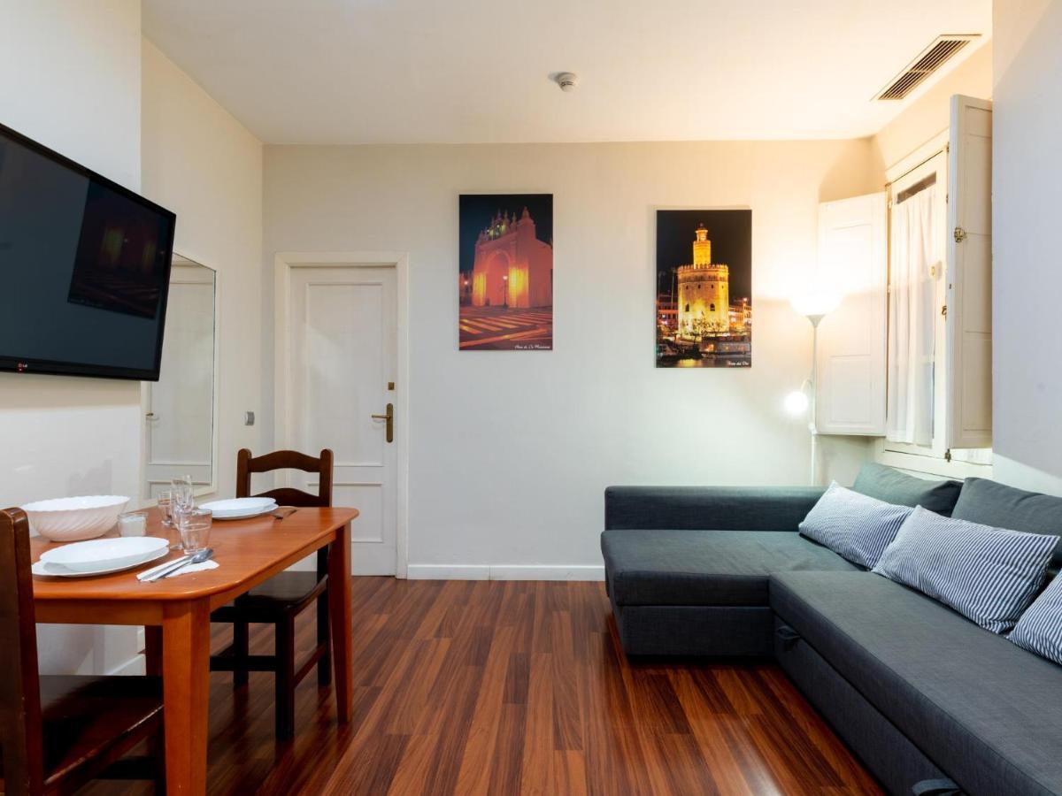 세비야 Holi-Rent Lumbreras 아파트 외부 사진
